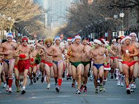 Speedo Run 波士顿寒冬比基尼慈善捐助跑2