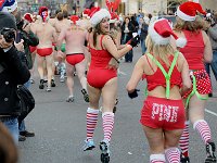 Speedo Run 波士顿寒冬比基尼慈善捐助跑3