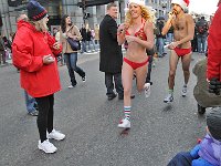 Speedo Run 波士顿寒冬比基尼慈善捐助跑8